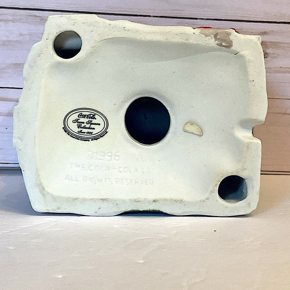 COCA COLA - Town Barber Shop - Town Square Collection - Picture 7 of 11